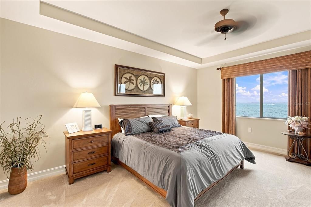 For Sale: $629,900 (3 beds, 3 baths, 2398 Square Feet)