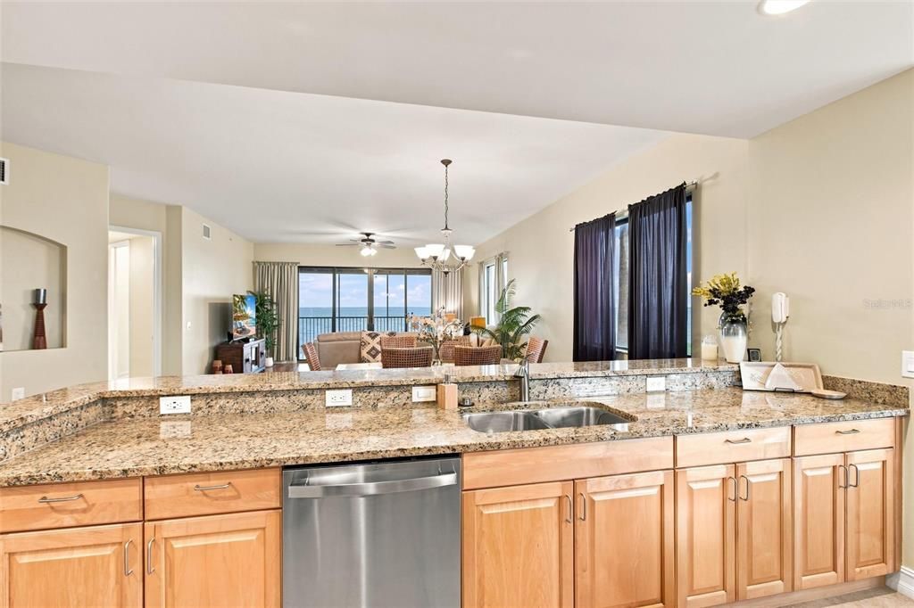 For Sale: $629,900 (3 beds, 3 baths, 2398 Square Feet)