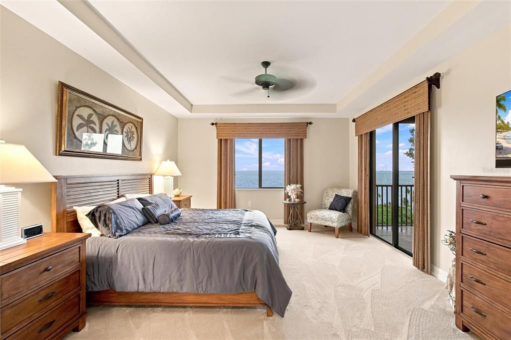 For Sale: $629,900 (3 beds, 3 baths, 2398 Square Feet)