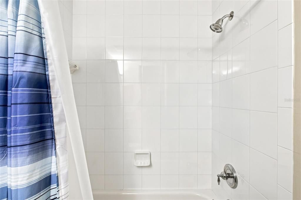 For Sale: $629,900 (3 beds, 3 baths, 2398 Square Feet)