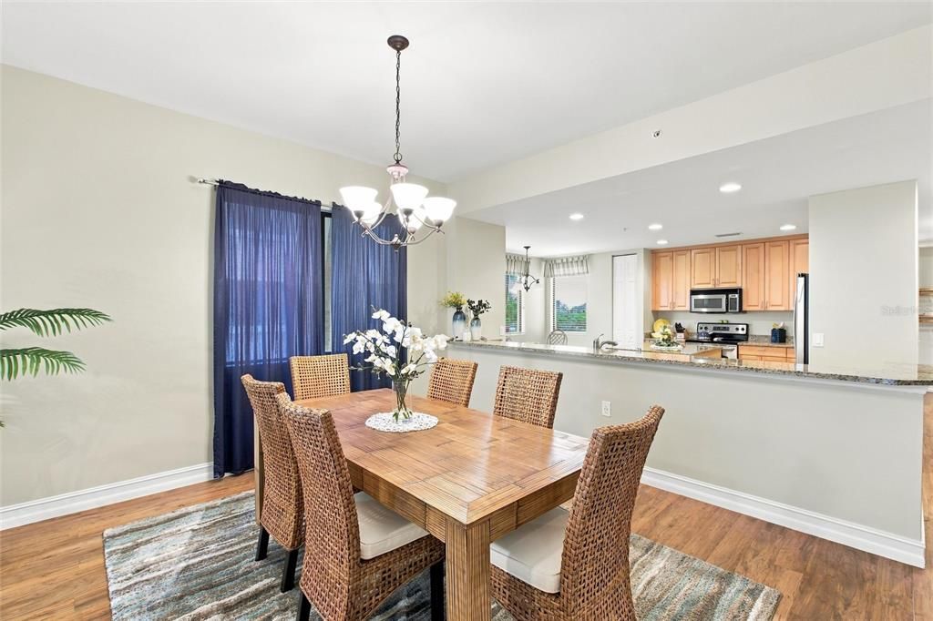 For Sale: $629,900 (3 beds, 3 baths, 2398 Square Feet)