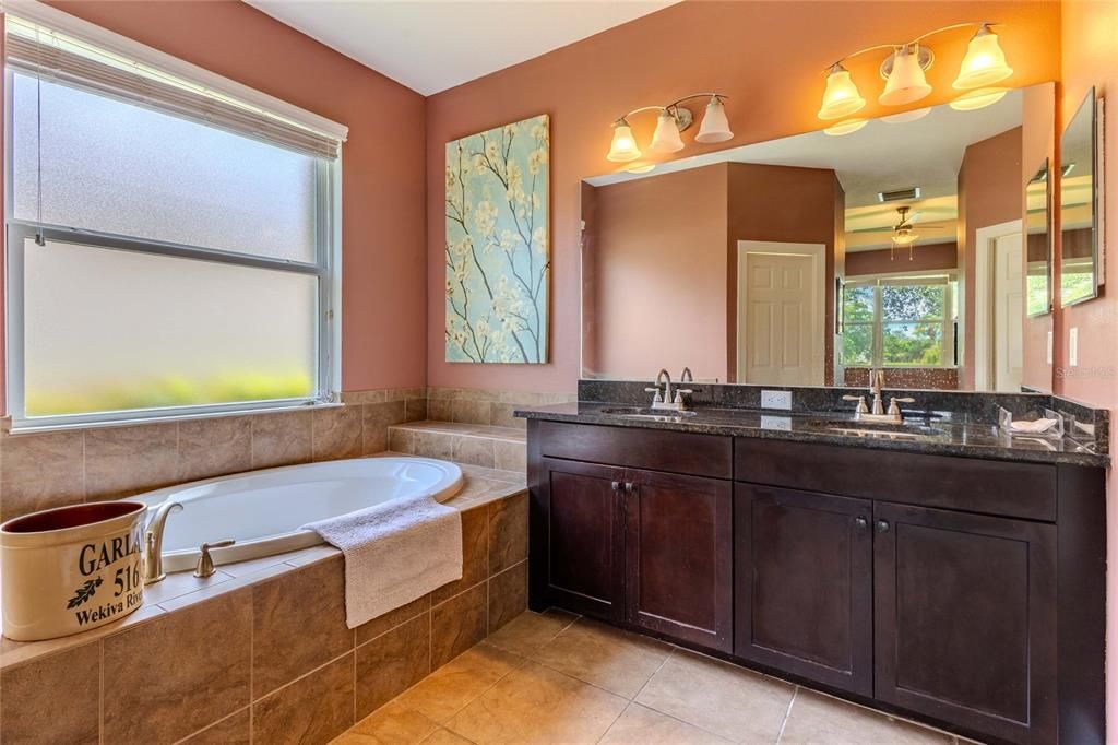 For Sale: $460,000 (3 beds, 2 baths, 2050 Square Feet)