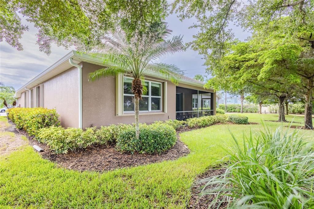 For Sale: $460,000 (3 beds, 2 baths, 2050 Square Feet)