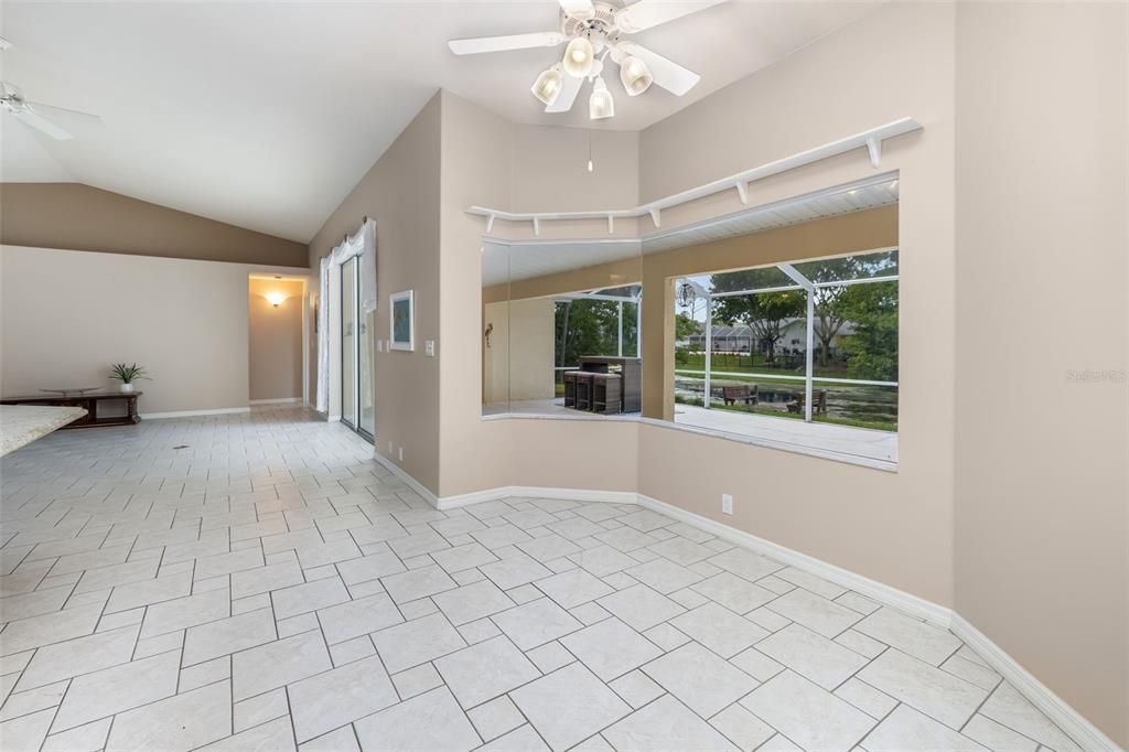 For Sale: $399,900 (4 beds, 2 baths, 2375 Square Feet)