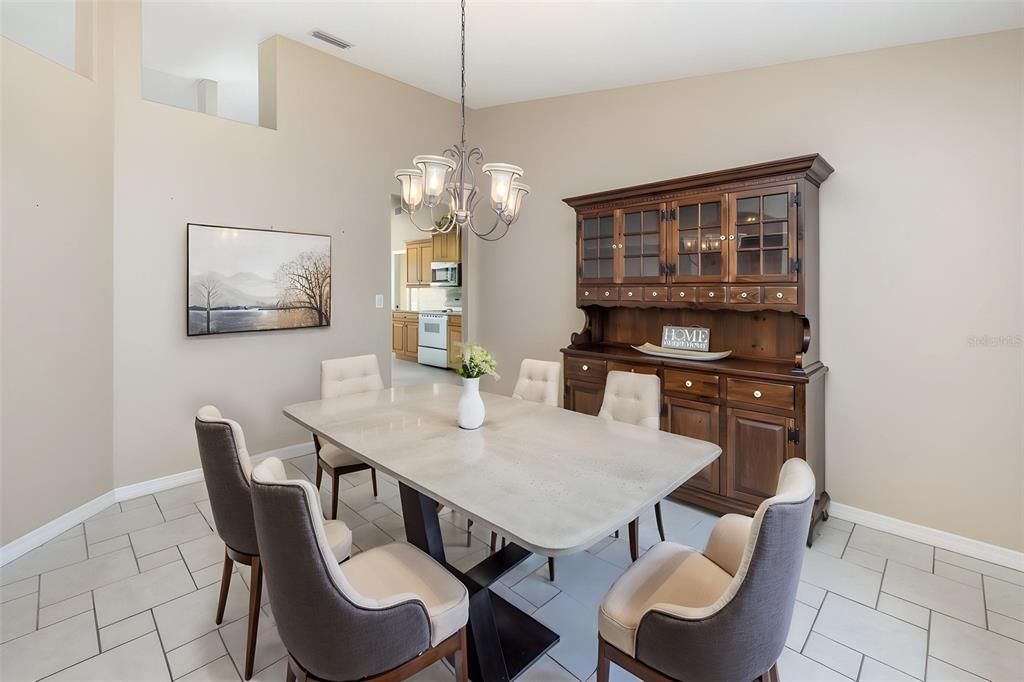 For Sale: $399,900 (4 beds, 2 baths, 2375 Square Feet)