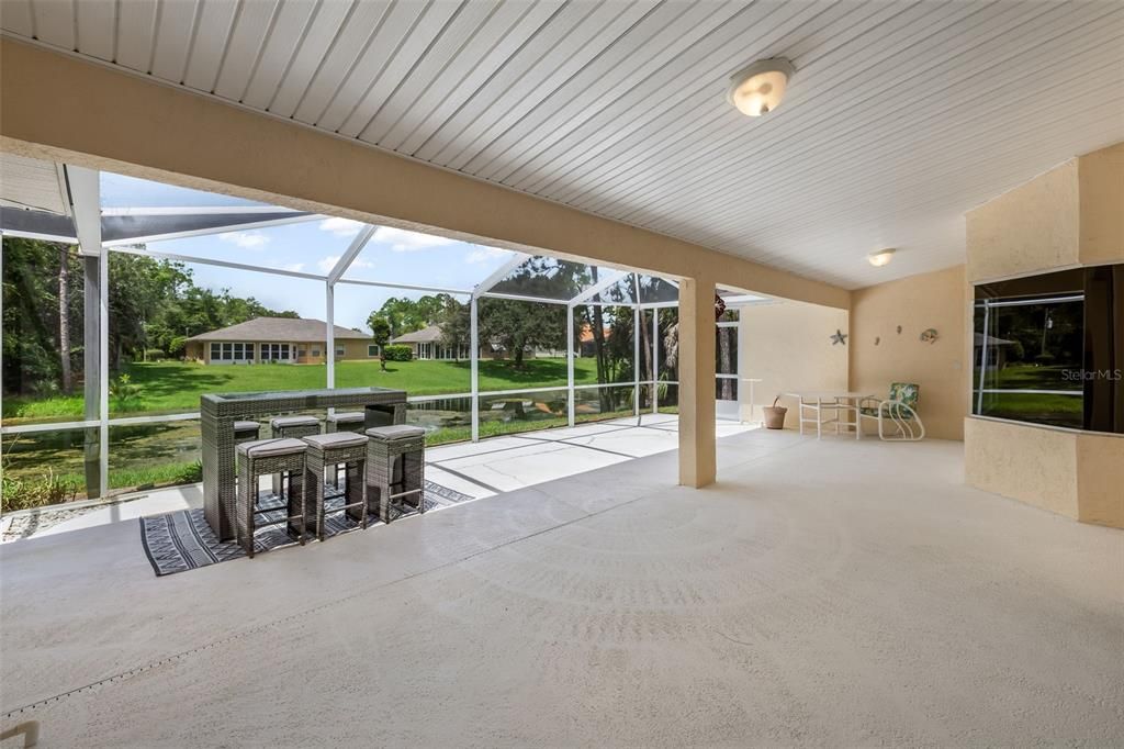 For Sale: $399,900 (4 beds, 2 baths, 2375 Square Feet)