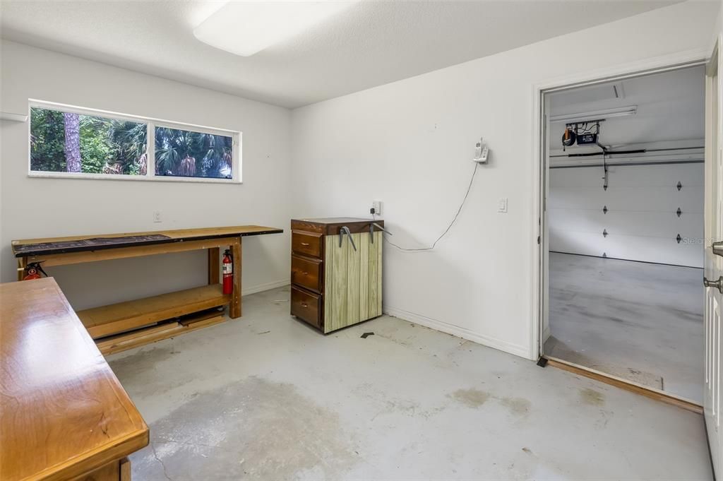 For Sale: $399,900 (4 beds, 2 baths, 2375 Square Feet)