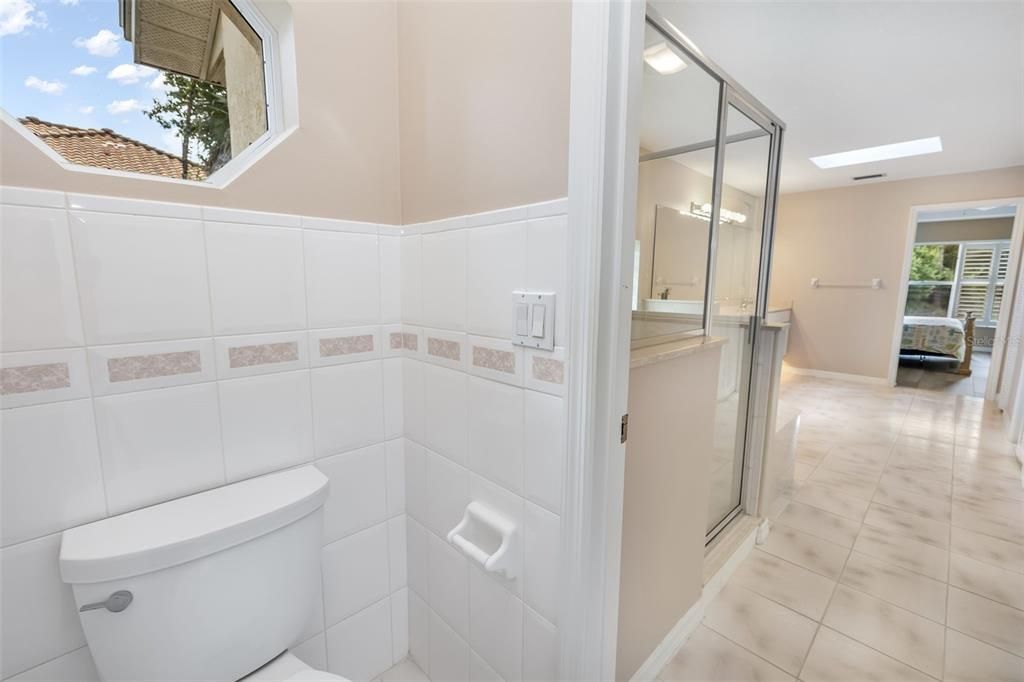 For Sale: $399,900 (4 beds, 2 baths, 2375 Square Feet)