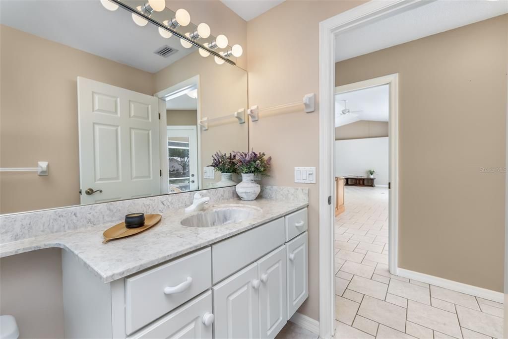 For Sale: $399,900 (4 beds, 2 baths, 2375 Square Feet)