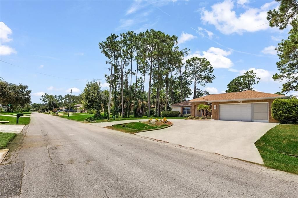 For Sale: $399,900 (4 beds, 2 baths, 2375 Square Feet)