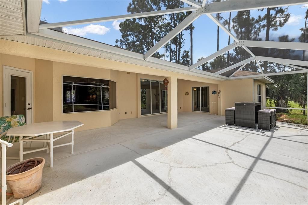 For Sale: $399,900 (4 beds, 2 baths, 2375 Square Feet)
