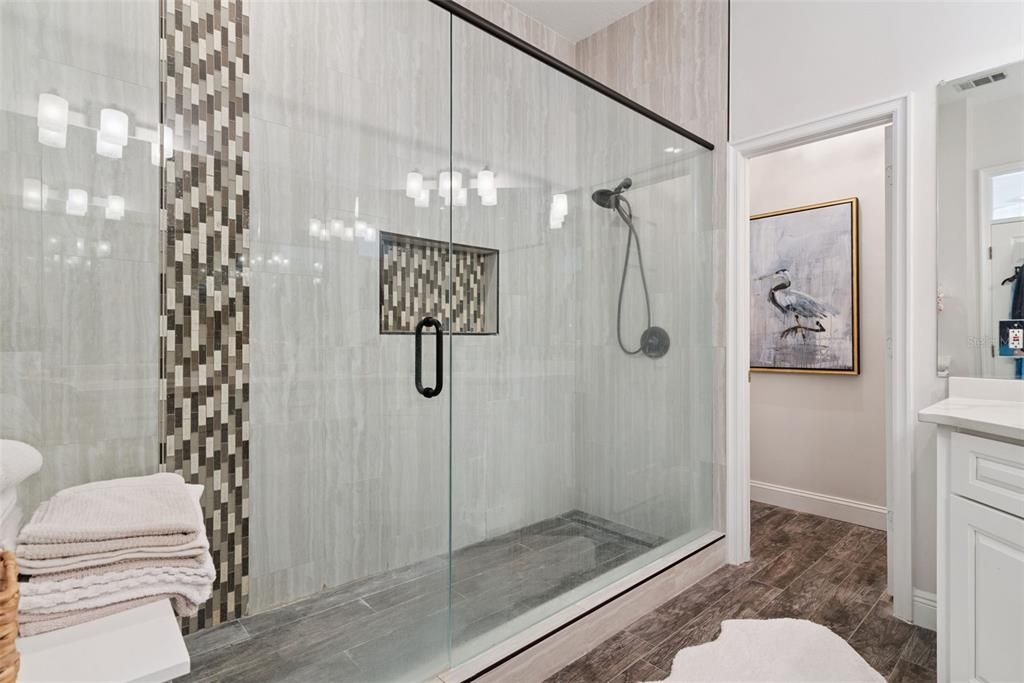 En Venta: $529,900 (3 camas, 2 baños, 1687 Pies cuadrados)