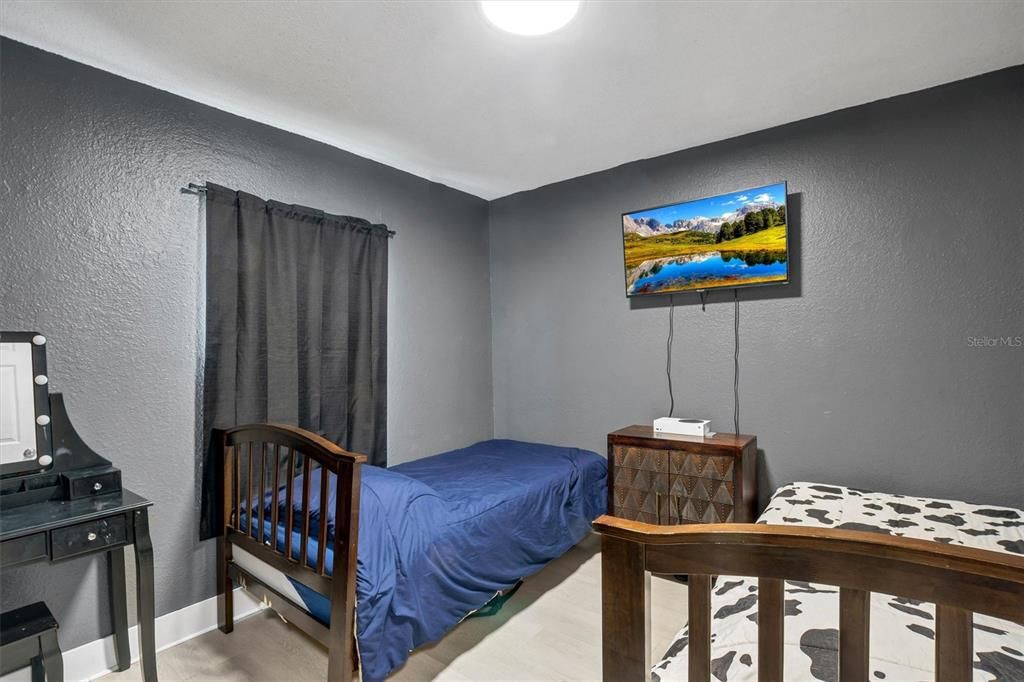 En Venta: $295,000 (3 camas, 2 baños, 1324 Pies cuadrados)