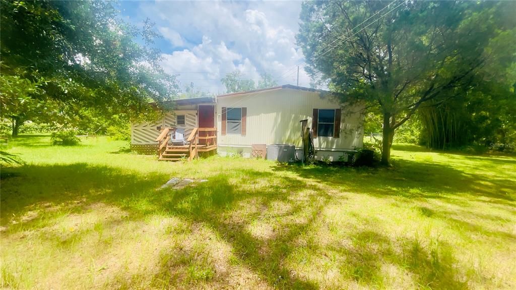 For Sale: $114,900 (2 beds, 2 baths, 1008 Square Feet)