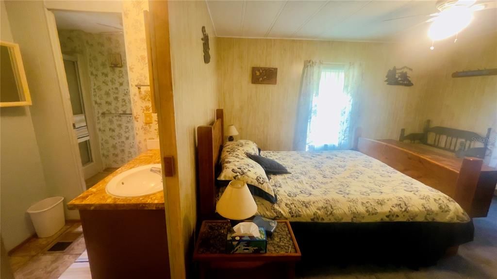 For Sale: $114,900 (2 beds, 2 baths, 1008 Square Feet)