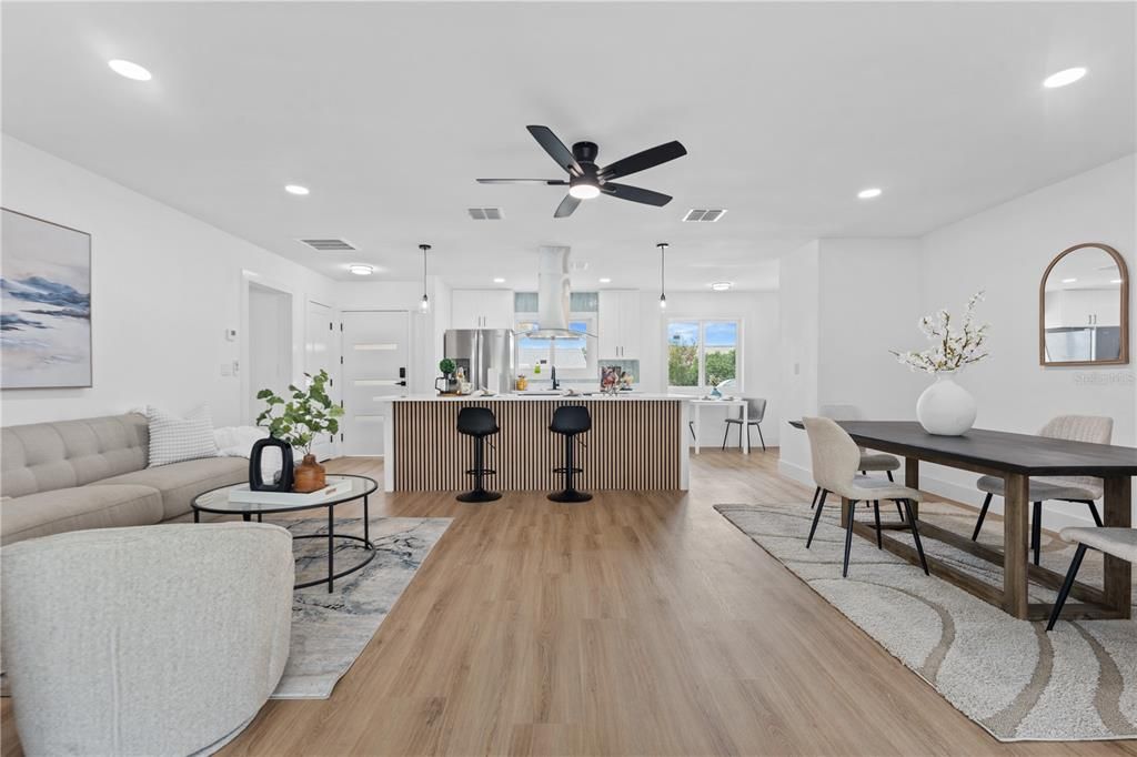 For Sale: $299,000 (2 beds, 2 baths, 1402 Square Feet)