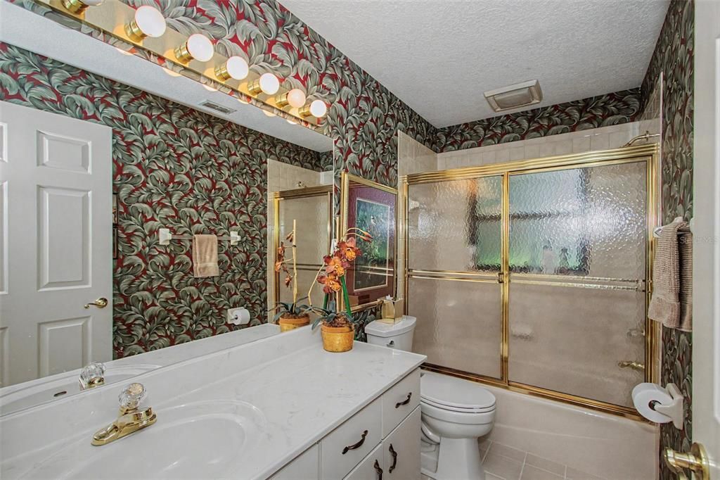 For Sale: $359,000 (3 beds, 2 baths, 1975 Square Feet)