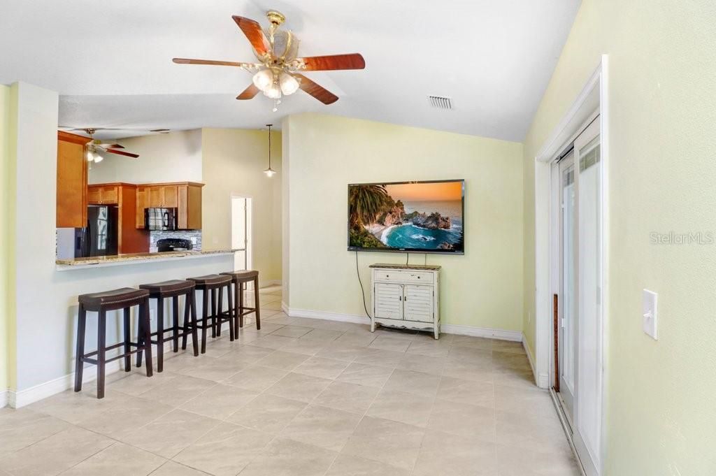 For Rent: $2,375 (3 beds, 2 baths, 1377 Square Feet)