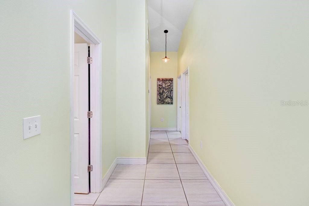 For Rent: $2,375 (3 beds, 2 baths, 1377 Square Feet)