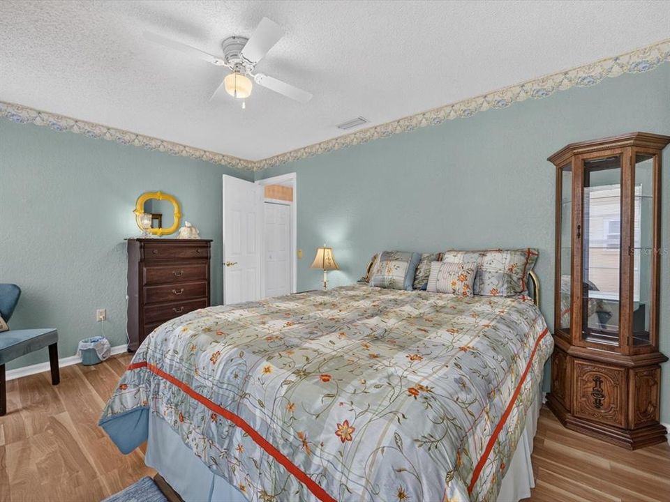 For Sale: $350,000 (3 beds, 2 baths, 2191 Square Feet)