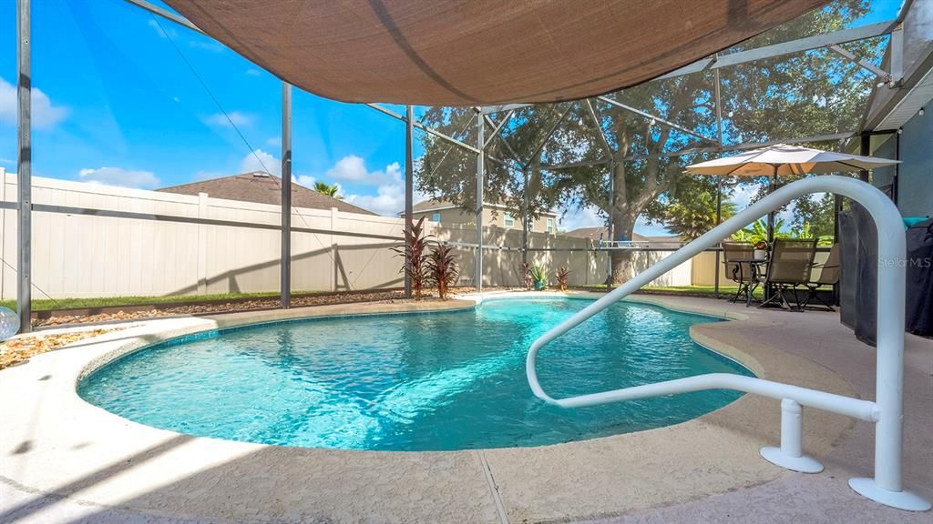 En Venta: $450,000 (5 camas, 2 baños, 2028 Pies cuadrados)