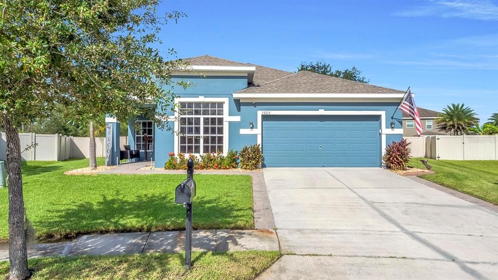 En Venta: $450,000 (5 camas, 2 baños, 2028 Pies cuadrados)