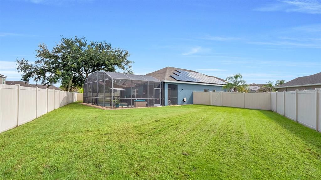 En Venta: $450,000 (5 camas, 2 baños, 2028 Pies cuadrados)