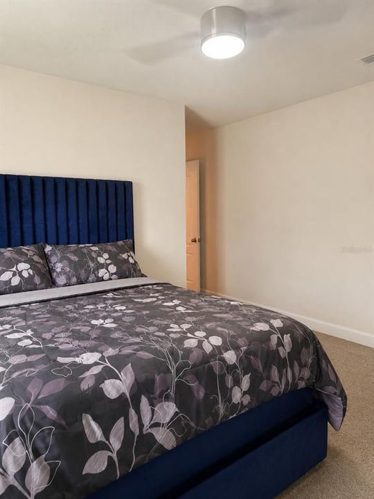 En Venta: $250,000 (3 camas, 2 baños, 1270 Pies cuadrados)
