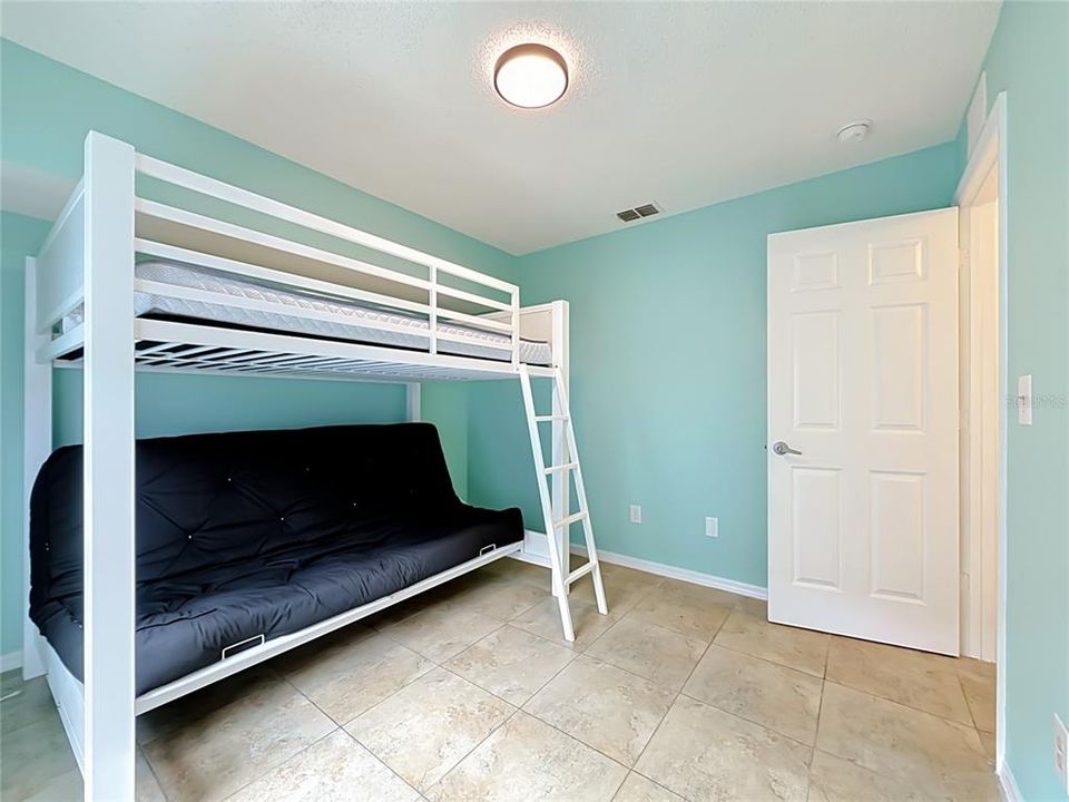 En Venta: $395,000 (3 camas, 2 baños, 1272 Pies cuadrados)