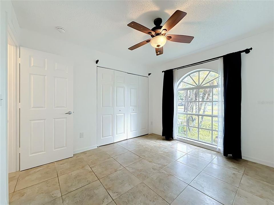 En Venta: $395,000 (3 camas, 2 baños, 1272 Pies cuadrados)