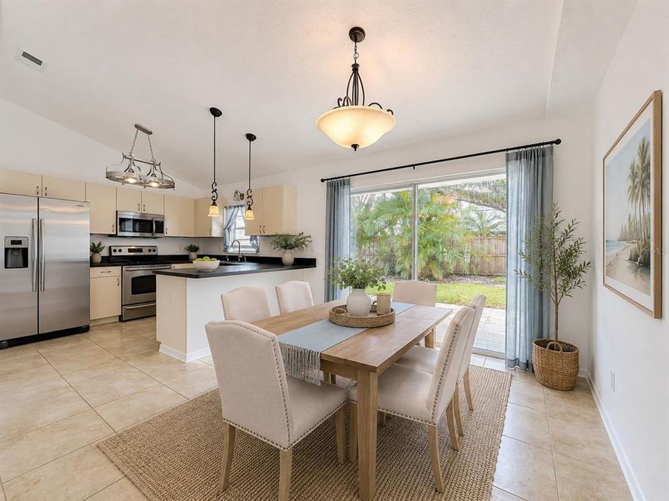 En Venta: $395,000 (3 camas, 2 baños, 1272 Pies cuadrados)