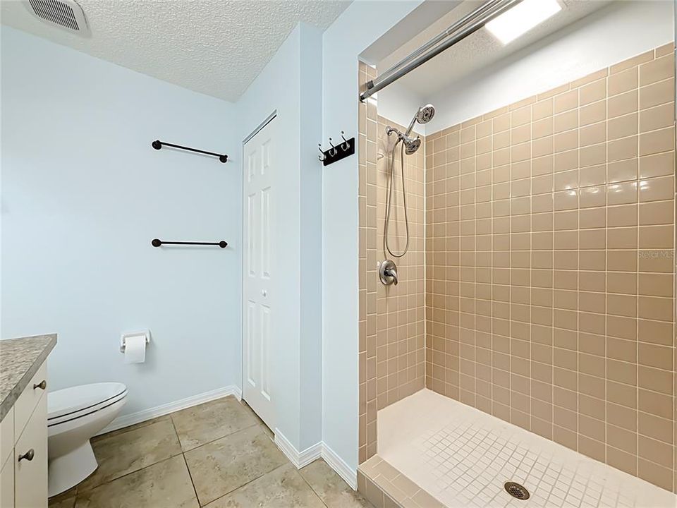 En Venta: $395,000 (3 camas, 2 baños, 1272 Pies cuadrados)
