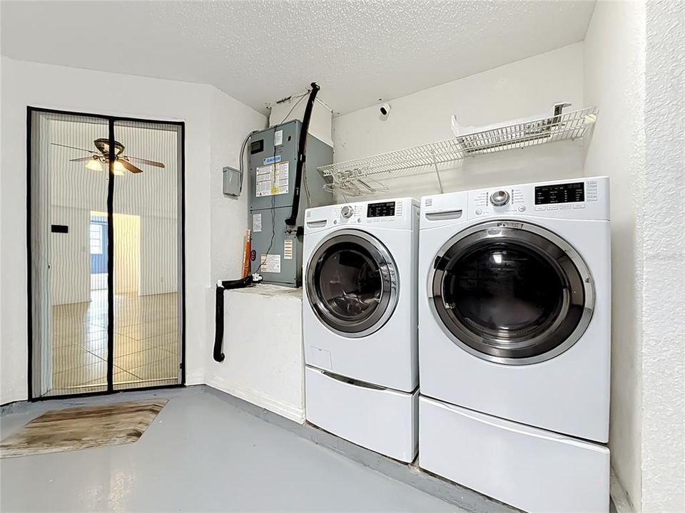 En Venta: $395,000 (3 camas, 2 baños, 1272 Pies cuadrados)