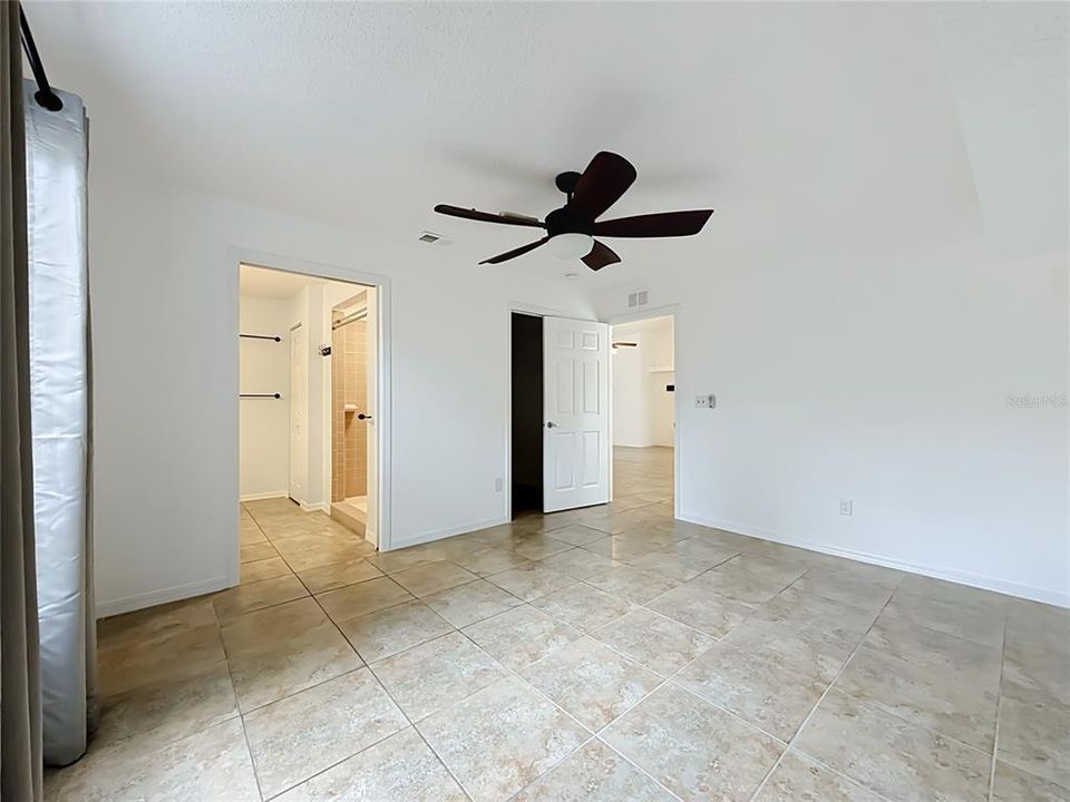 En Venta: $395,000 (3 camas, 2 baños, 1272 Pies cuadrados)