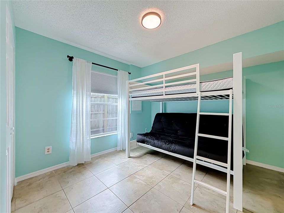 En Venta: $395,000 (3 camas, 2 baños, 1272 Pies cuadrados)