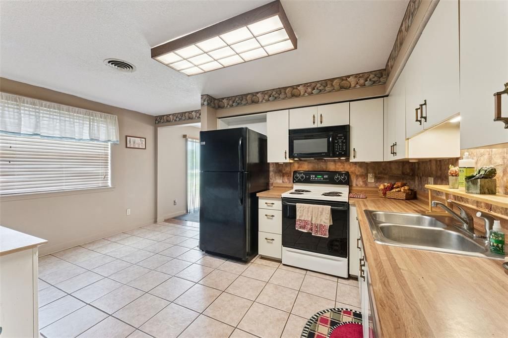 En Venta: $625,000 (2 camas, 2 baños, 1351 Pies cuadrados)