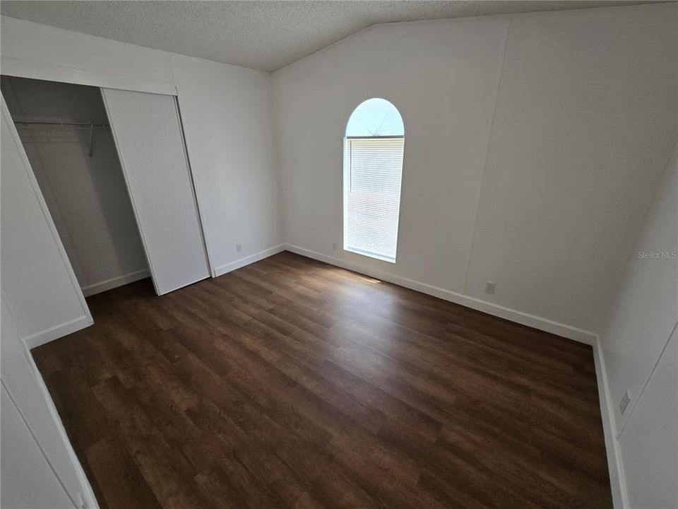 For Sale: $189,900 (3 beds, 2 baths, 1216 Square Feet)