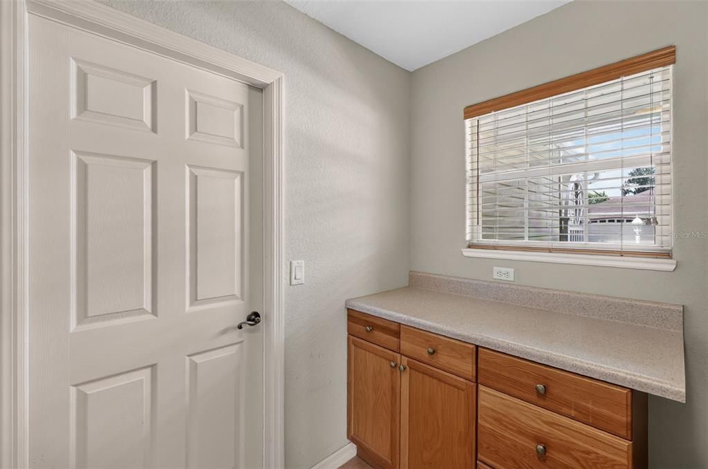 For Sale: $415,000 (3 beds, 2 baths, 1902 Square Feet)