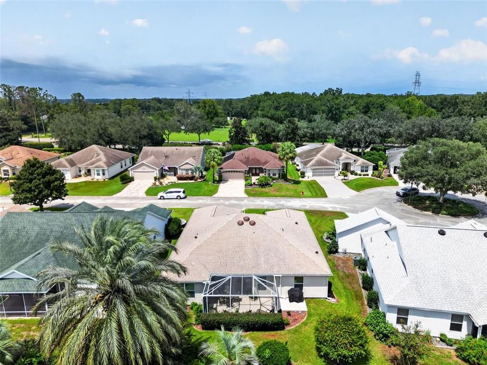 For Sale: $415,000 (3 beds, 2 baths, 1902 Square Feet)