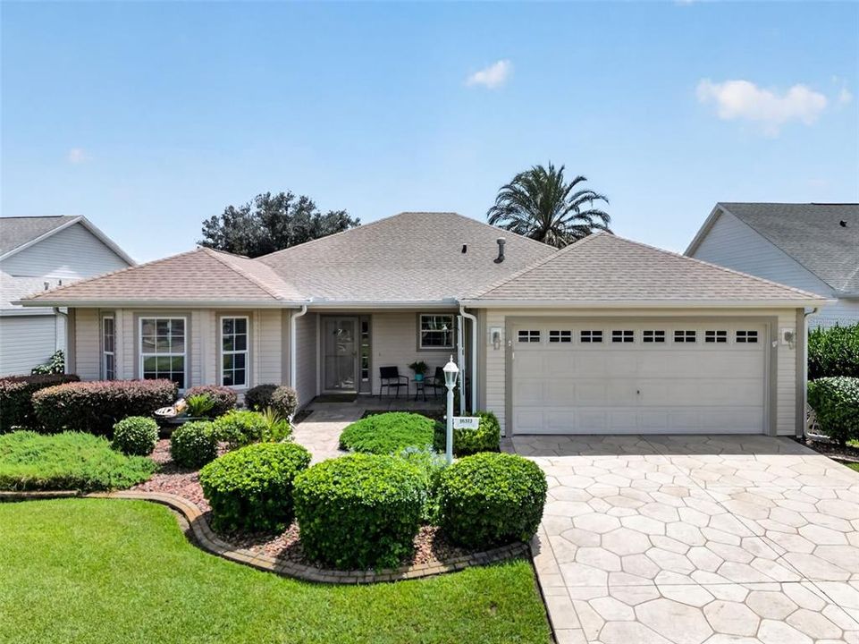 For Sale: $415,000 (3 beds, 2 baths, 1902 Square Feet)