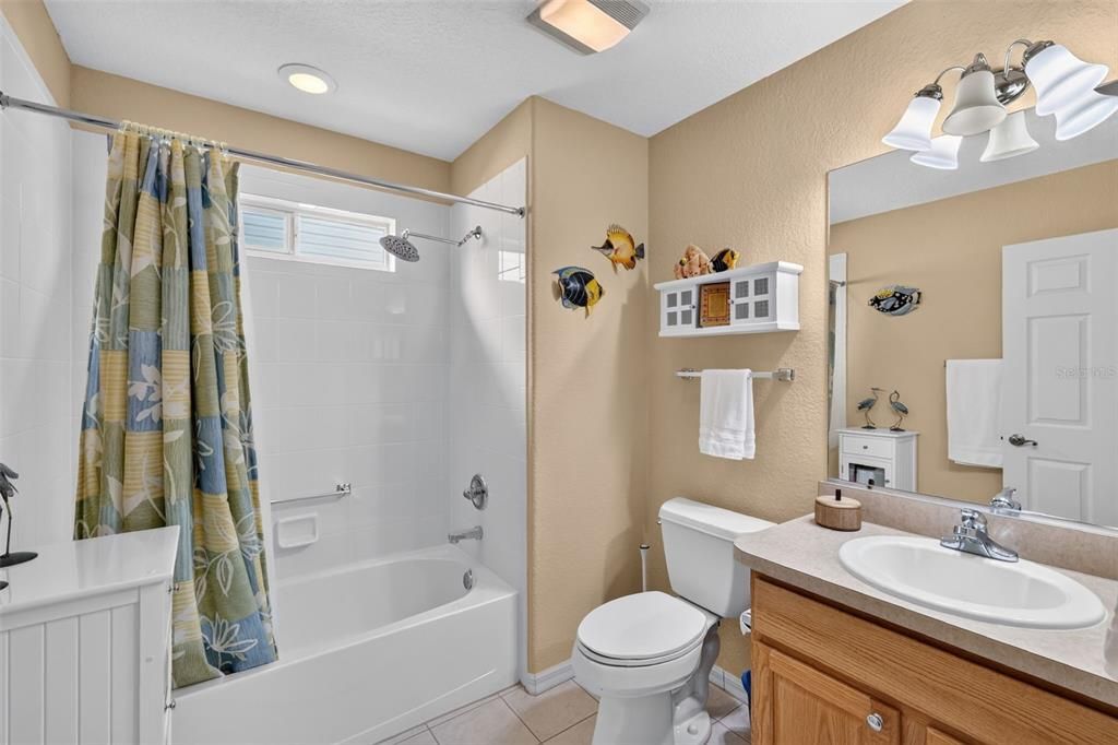 For Sale: $415,000 (3 beds, 2 baths, 1902 Square Feet)