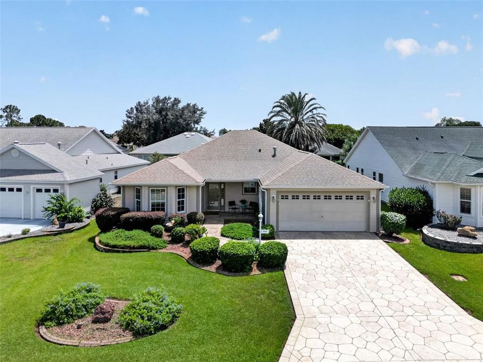 For Sale: $415,000 (3 beds, 2 baths, 1902 Square Feet)