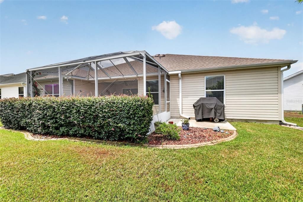 For Sale: $415,000 (3 beds, 2 baths, 1902 Square Feet)