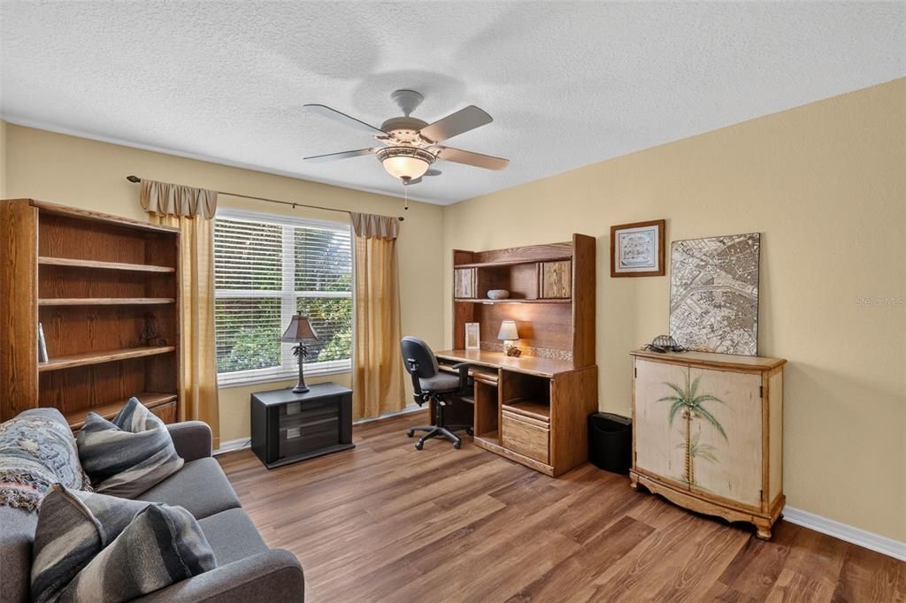 For Sale: $415,000 (3 beds, 2 baths, 1902 Square Feet)