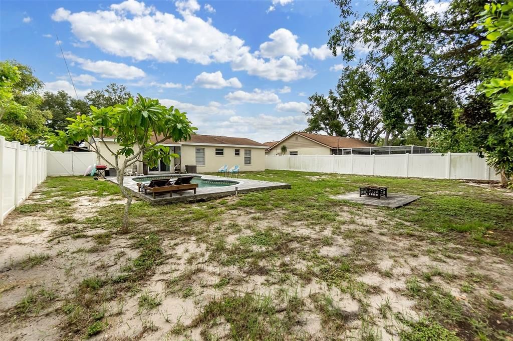 For Sale: $499,000 (4 beds, 2 baths, 1250 Square Feet)