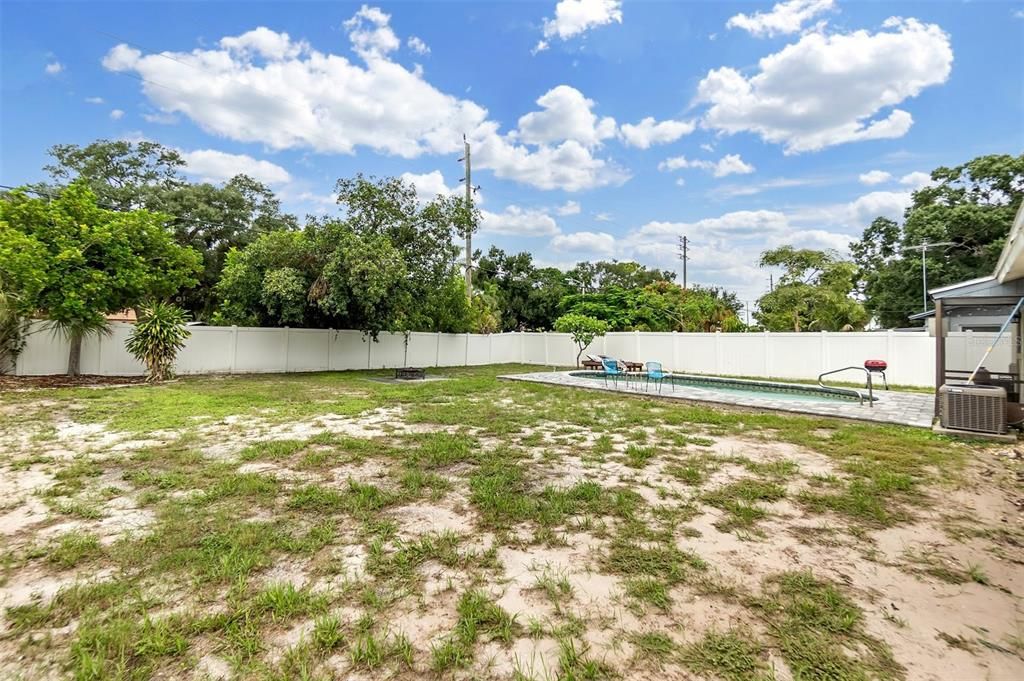 For Sale: $499,000 (4 beds, 2 baths, 1250 Square Feet)