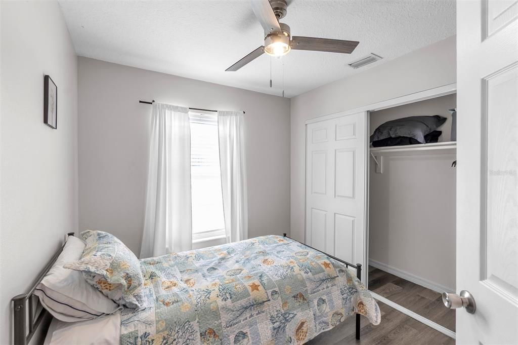 For Sale: $499,000 (4 beds, 2 baths, 1250 Square Feet)