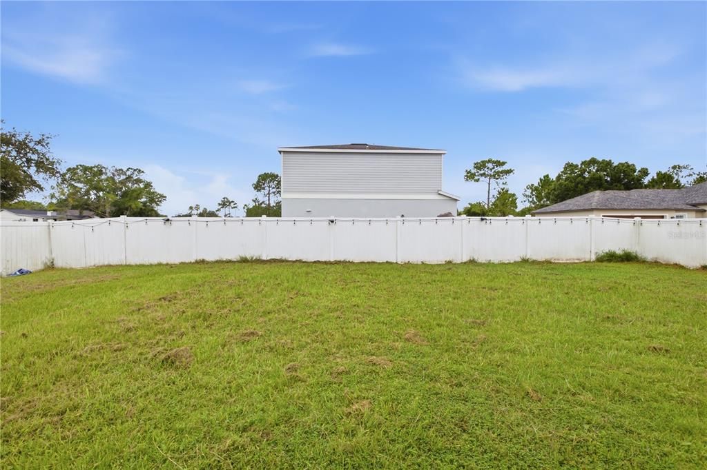 En Venta: $289,900 (3 camas, 2 baños, 1571 Pies cuadrados)