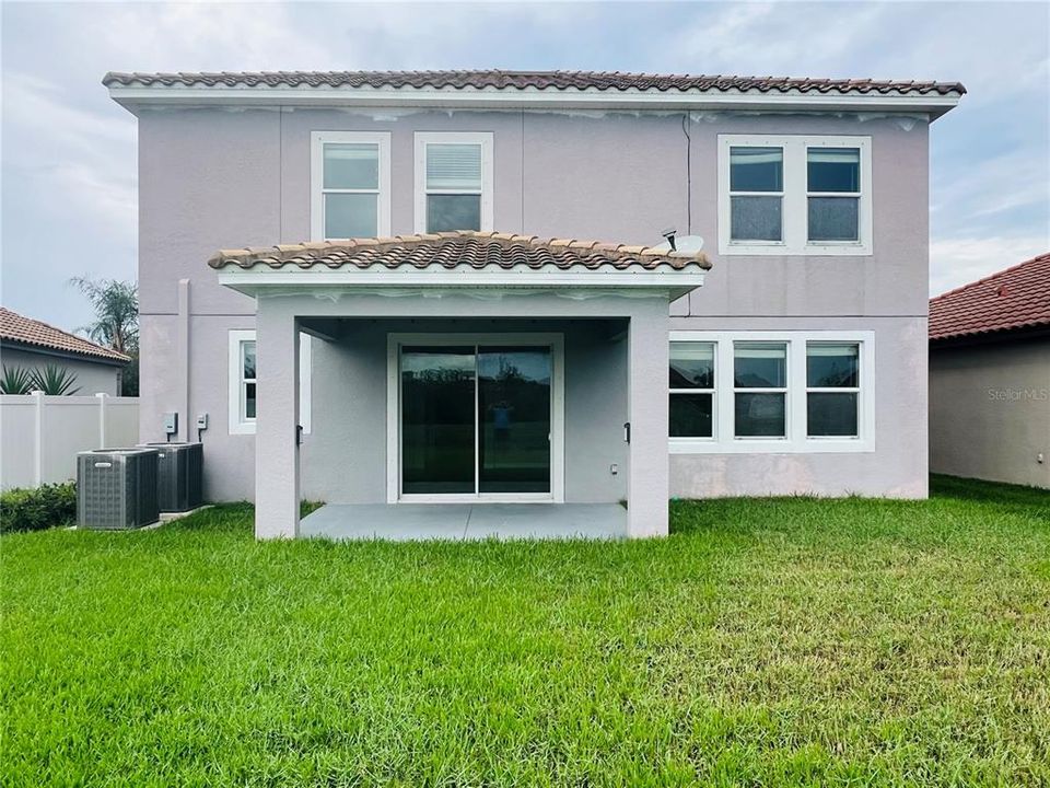 En Renta: $2,950 (4 camas, 2 baños, 2571 Pies cuadrados)