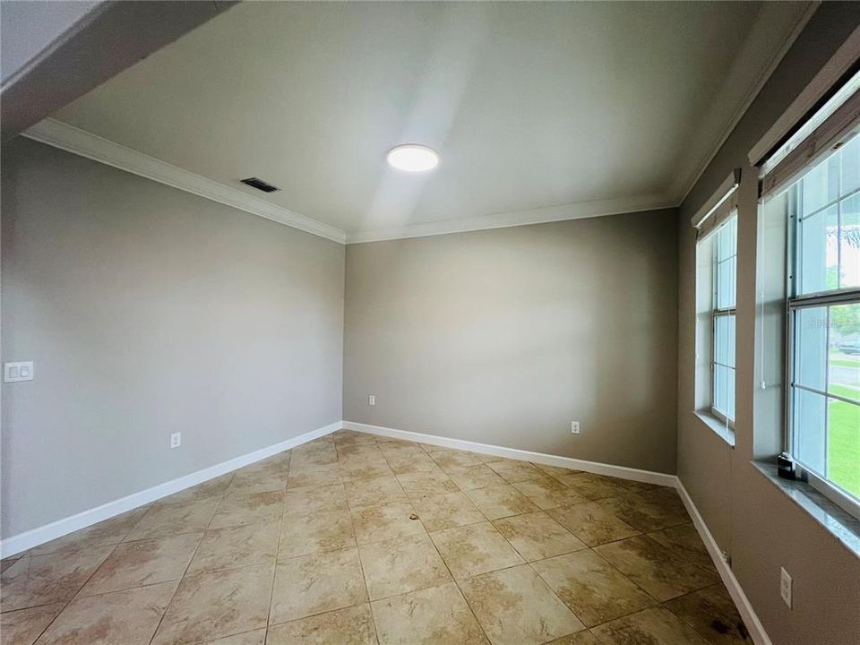 En Renta: $2,950 (4 camas, 2 baños, 2571 Pies cuadrados)
